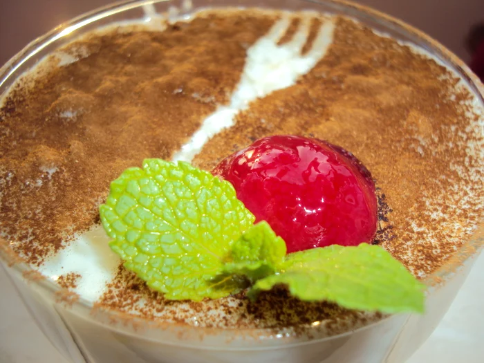 Orez cu lapte şi şerbet de afine