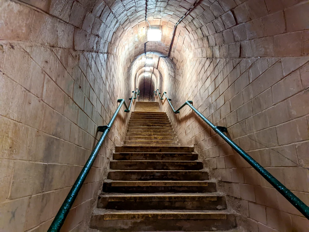 Tunelul este evitat de cei mai mulți turiști. Foto: Go South West England