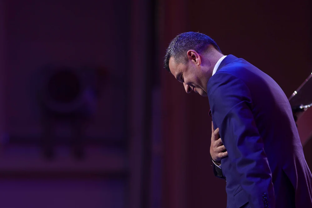 LIVE TEXT Zi decisivă pentru viitorul guvernării. SURSE - PSD nu vrea Guvernul, ci „capul” lui Ilie Bolojan