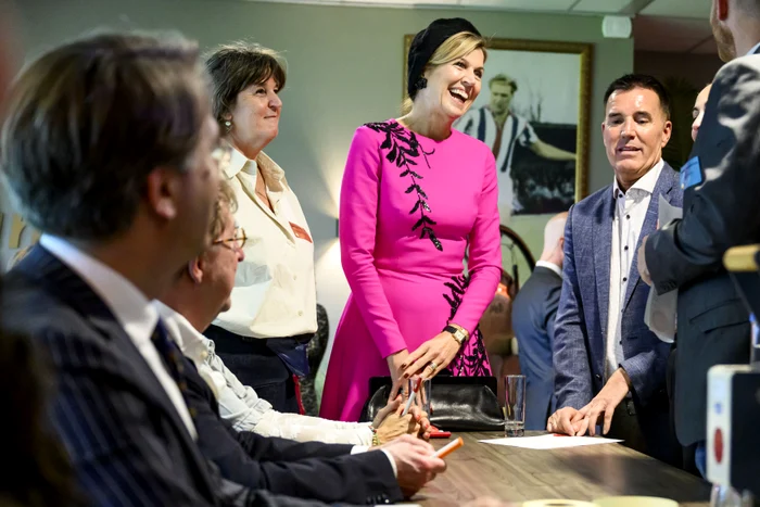 Regina Máxima în fucsia, Profimedia (1) jpg