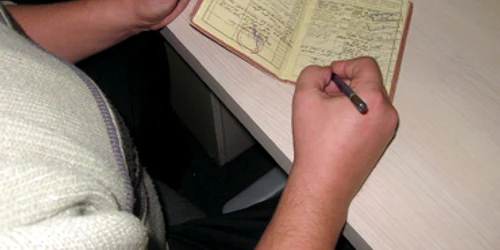 Hunedoara: Afaceri ilegale cu pensii şi ajutoare de şomaj