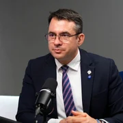 ȘTEFAN PĂLĂRIE 3 mp4 thumbnail png