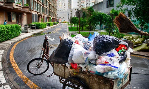 Discursul politic al contrastelor jpeg