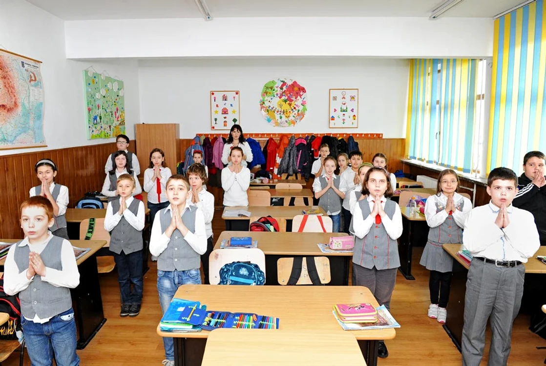 
    Religia este la ora actuală cea mai controversată din materie din școli  