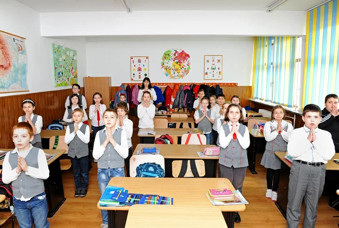 
    Religia este la ora actuală cea mai controversată din materie din școli  
