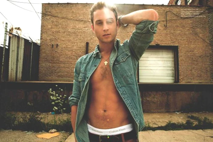 
    Fiul lui Tom Hanks este căutat de poliţia britanicăFoto: Arhiva personală  