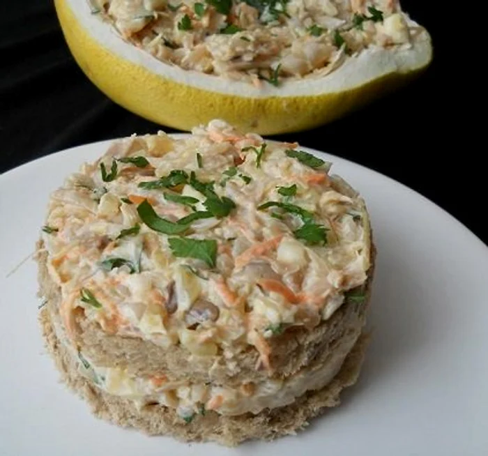 
    Salată de fasole galbenă  