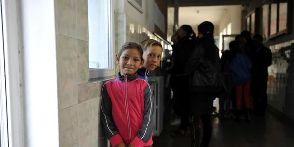 Copii romi la scoala FOTO Mediafax