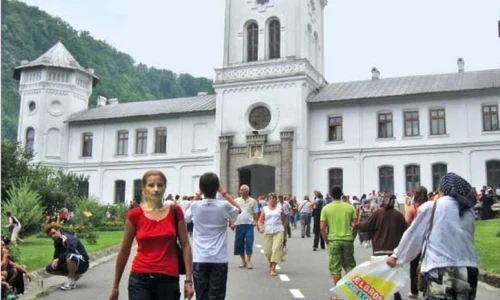 Mănăstirile, fortăreţele ortodoxiei jpeg