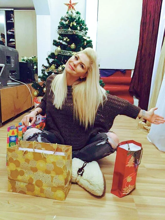 Adina a descoperit un puţ sub livingul casei