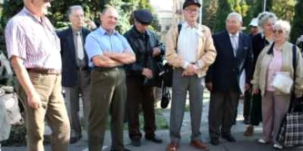 Peste 40 de ani am putea avea de două ori mai mulţi pensionari decât salariaţi