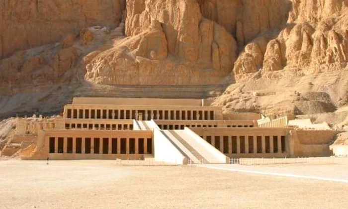 Noi descoperiri în mormântul de sub Templul lui Hatshepsut îi uimesc pe arheologi jpeg