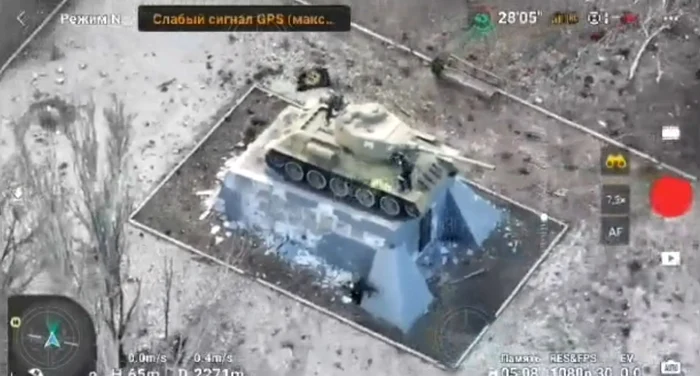 Momentul în care mercenarii Wagner ancorează steagul FOTO Captură video