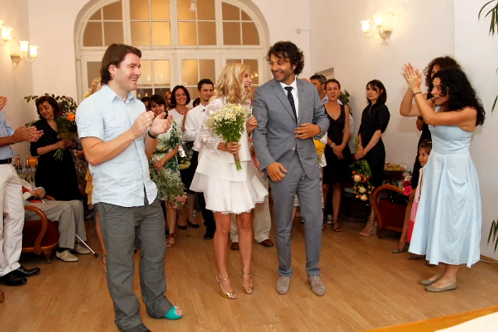 Dana Rogoz şi Radu Dragomir au avut cununia civilă cu o săptămână înainte de nuntă