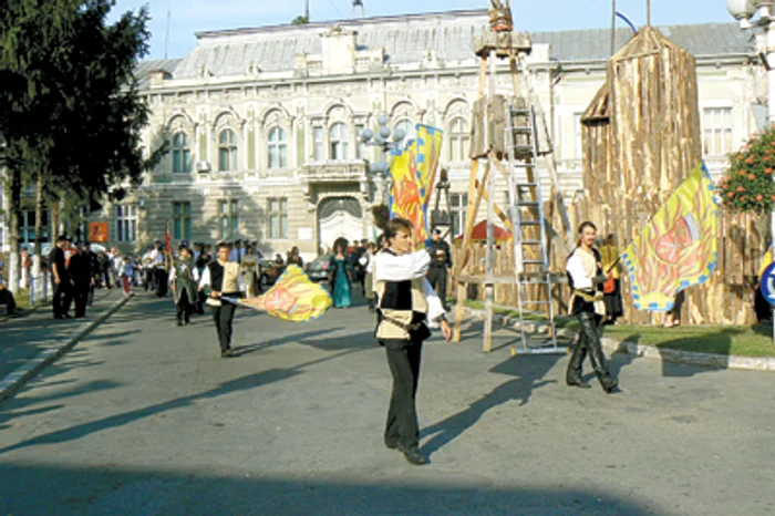 Oradea: REGIUNEA PE SCURT / Gugulanii fac festival medieval