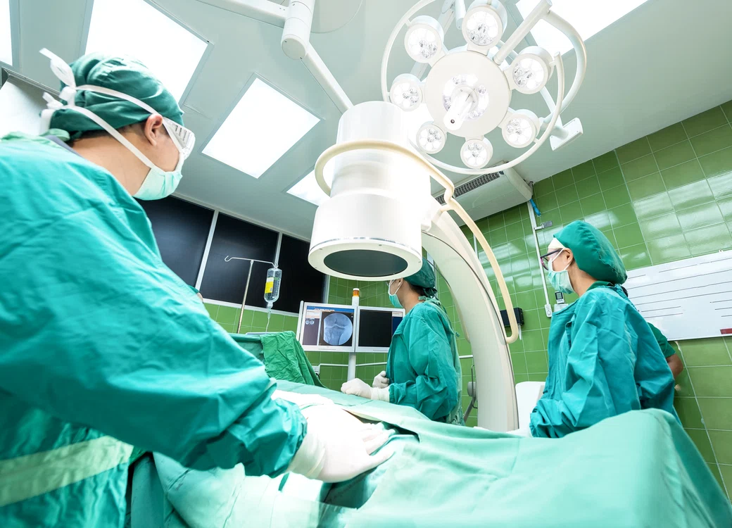 Bărbatului i s-a refuzat decontarea operației FOTO Pixabay