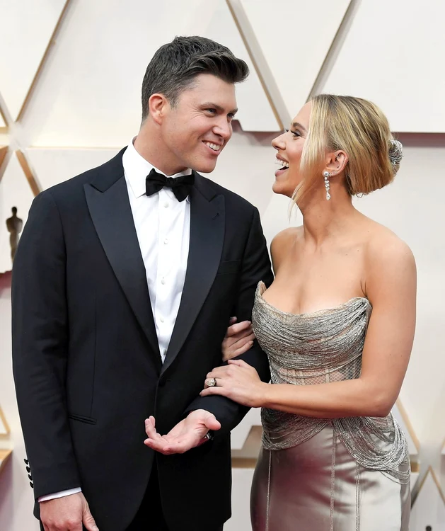 1 scarlett johansson si colin jost3 jpg jpeg