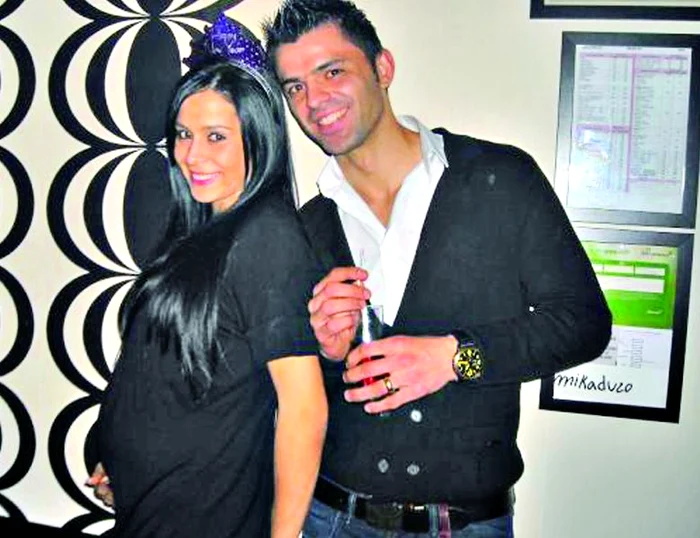 A făcut Revelionul cu sora sa şi Dani