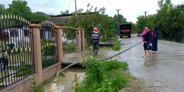 inundatii pucioasa