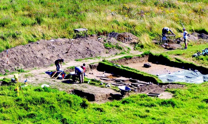 Mormântul unui războinic, vechi de peste două milenii, descoperit în Anglia jpeg