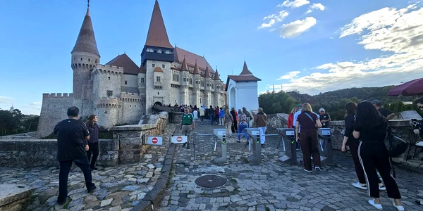 Castelul Corvinilor din Hunedoara  Foro Daniel Guță ADEVĂRUL (2) jpg