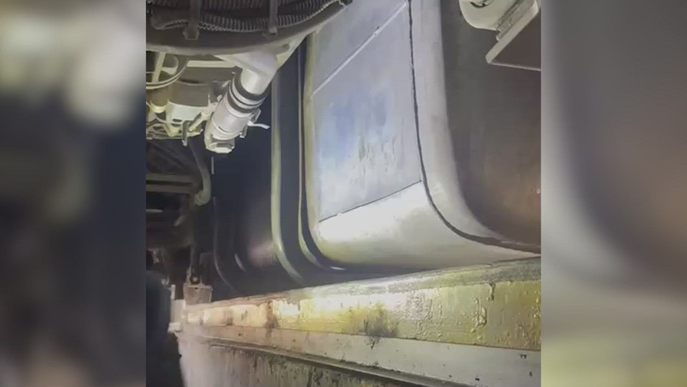 V Giurgiuju odkrili devet iraških migrantov, skritih v rezervoarjih tovornjakov