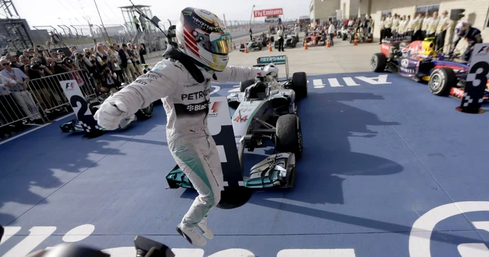 Formula 1 ar putea avea maşini de siguranţă virtuale. FOTO AFP