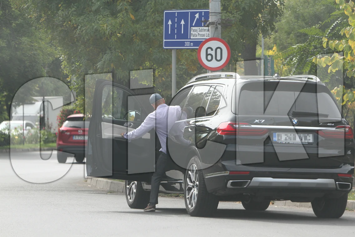 Viorel Cataramă rămâne un fan al mărcii BMW. Afaceristul conduce un SAV, model X7