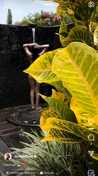 Imaginile postate de vedetă / foto: Instagram