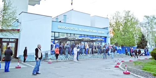 Aeroport Bacau FOTO Mircea Merticaru