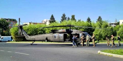 elicopter aviatorilor