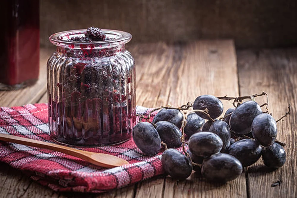 Ingredientul pe care bulgăroaicele îl pun în gemul de struguri pentru a ieși aromat și gustos