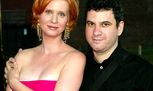 Cynthia alături de fostul ei soț, Danny Mozes jpeg