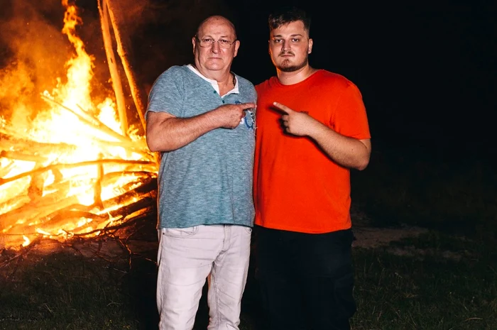 Florina Mărcuță, alături de fiul ei și de prietena acestuia. Matei și Mădălina sunt studenți la Iași