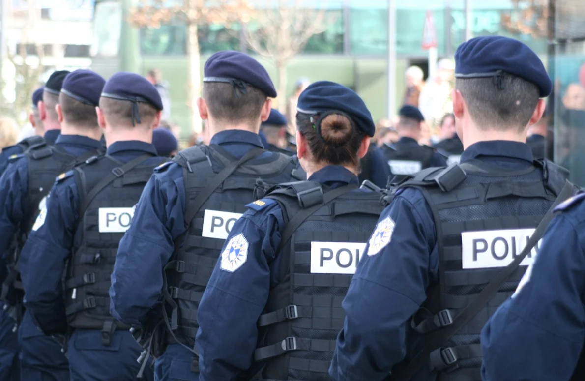 Poliţia din Kosovo (© SUHEJLO / Wikimedia Commons)