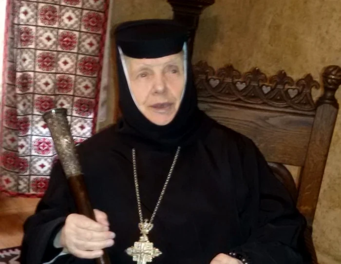 Maica stavroforă Ierusalima Gligor va fi înmomântată în cimitirul din incinta Mănăstirii Tismana