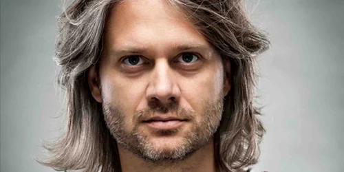 mugur varzariu