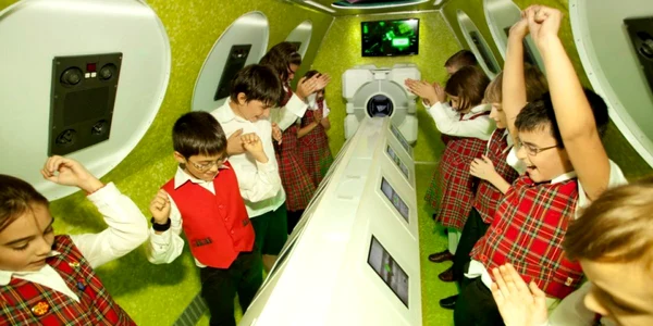 Elevii alexăndreni vor testa cea mai nouă inventive în materie de proiectele educaționale
