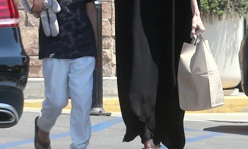 angelina jolie hepta 2997230 jpg jpeg