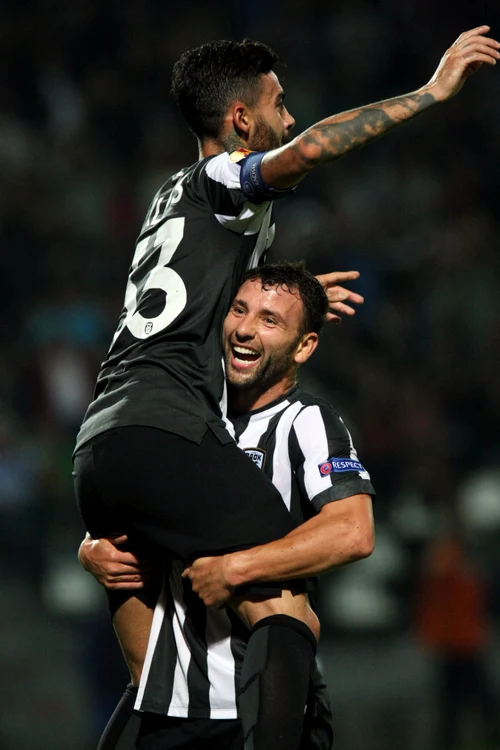 
    Raţ a dat două pase de gol în victoria cu 6-1 a lui PAOK Salonic în faţa bieloruşilor de la Dinamo Minsk  