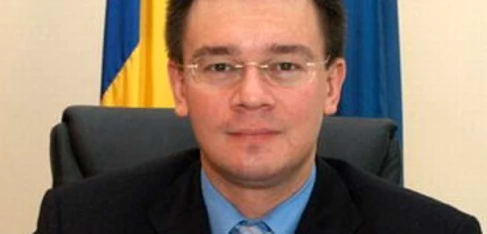 Mihai Răzvan Ungureanu vine "La Masa Adevărului"