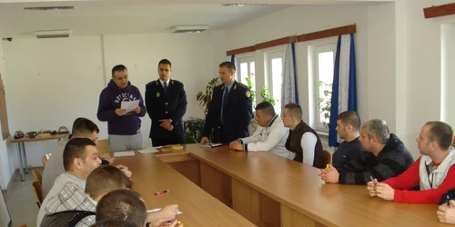 Fiecare din cei 20 de deţinuţi au recitat poezii FOTO