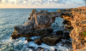 cliffs 9444605 1280 jpg