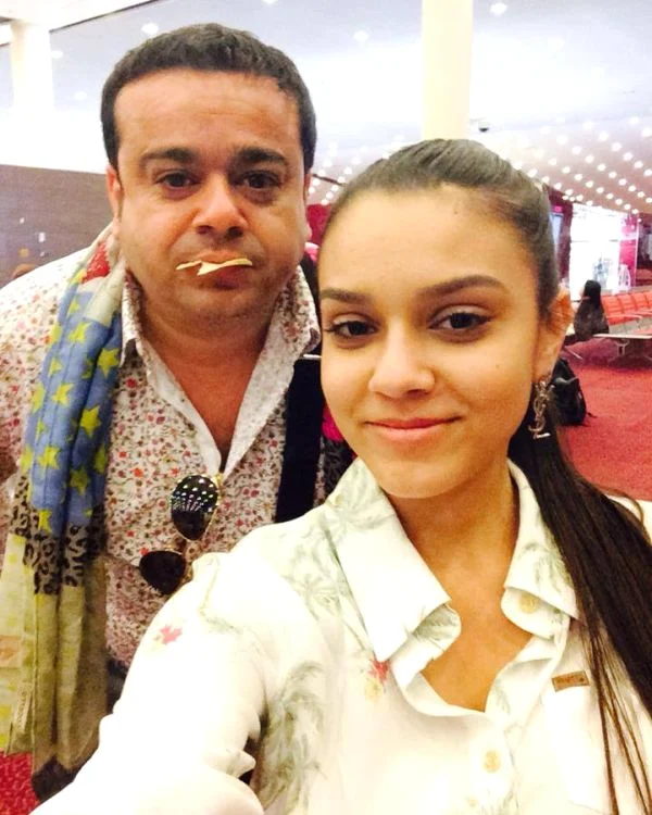 
    Adrian Minune şi fiica lui, Carmen. (Foto: Facebook)  