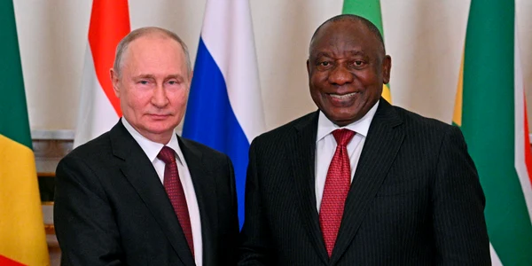Vladimir Putin si Cyril Ramaphosa FOTO Profimedia jpg