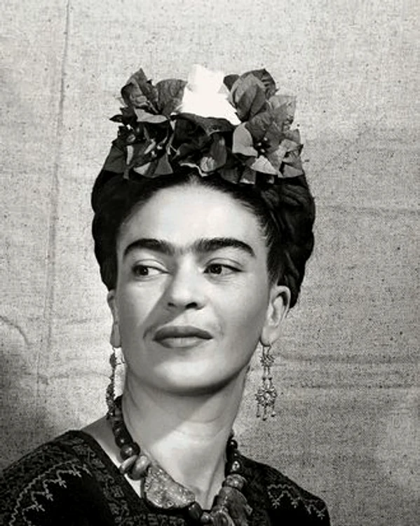 
    Artista mexicană Frida Kahloa avut ca animale de companie atât maimuţe, cât şi vrăbiiclickpentrufemei.ro  