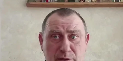 Maksim Kalașnikov foto dialog jpg