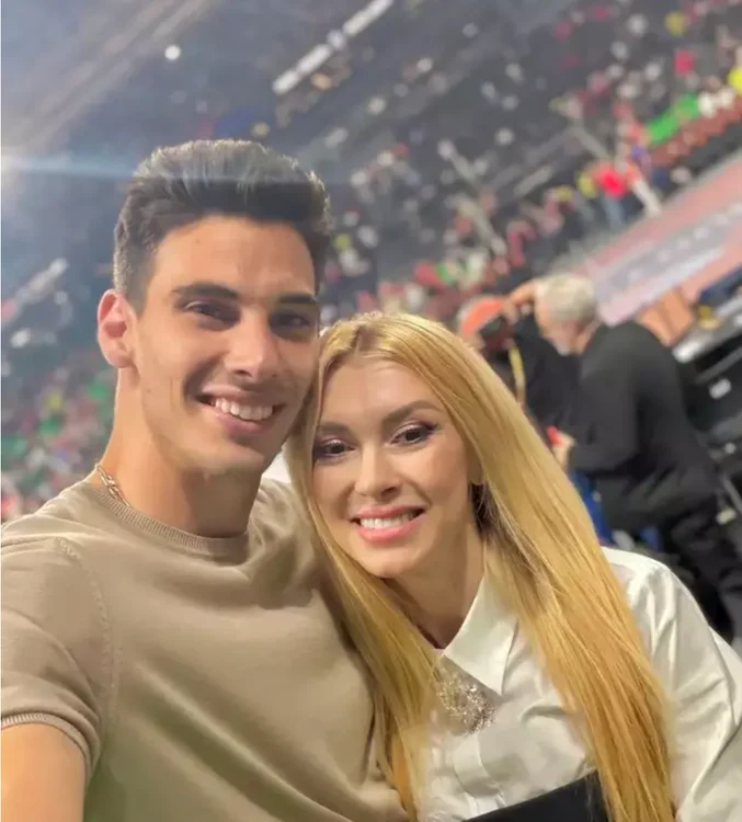 Andreea Bălan și Victor Cornea, în Grecia / FOTO: social media