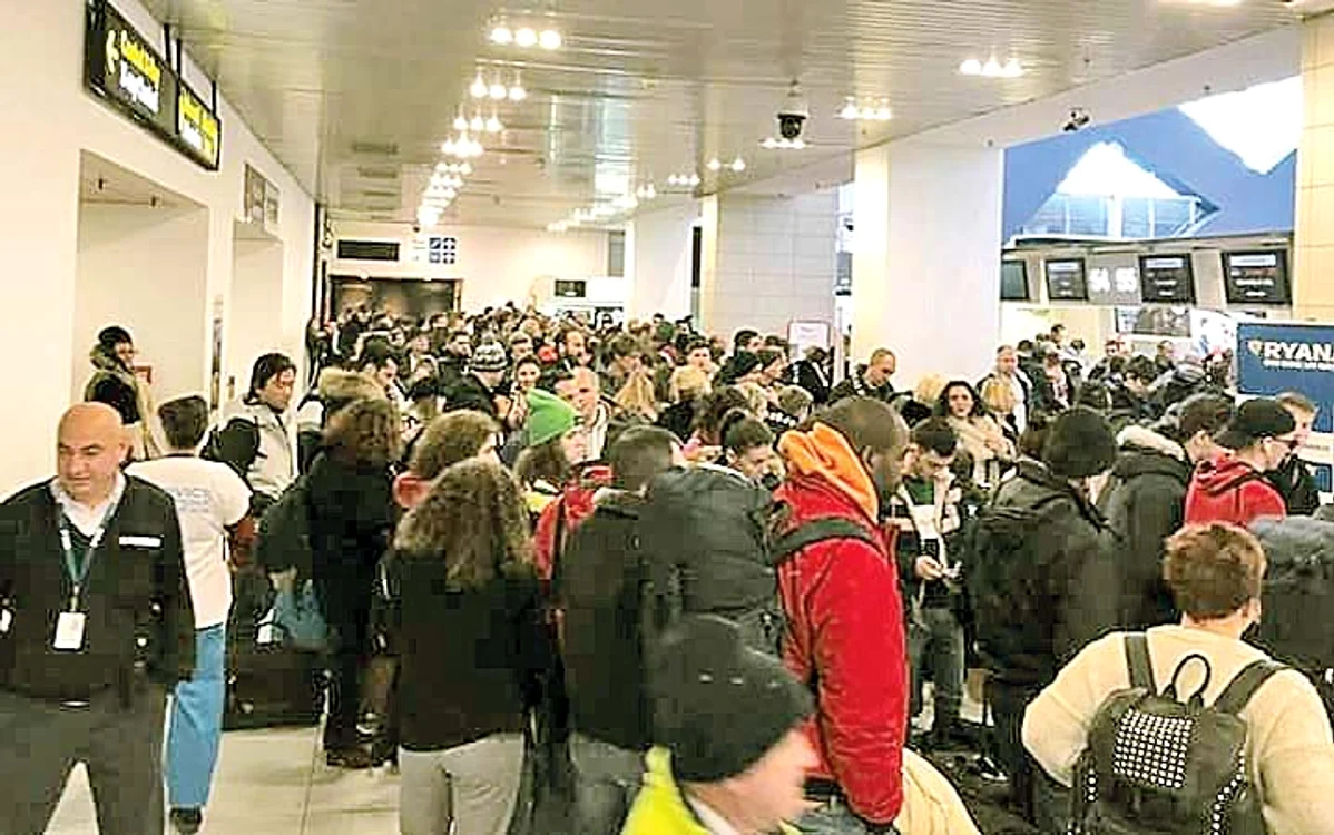 Cozile de la  check-in