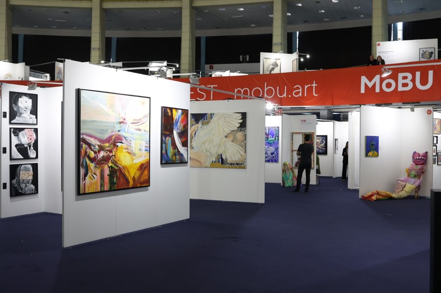 Acces gratuit la MoBU 2024 - a doua editie a celui mai mare târg de artă contemporană din Europa Centrală și de Est